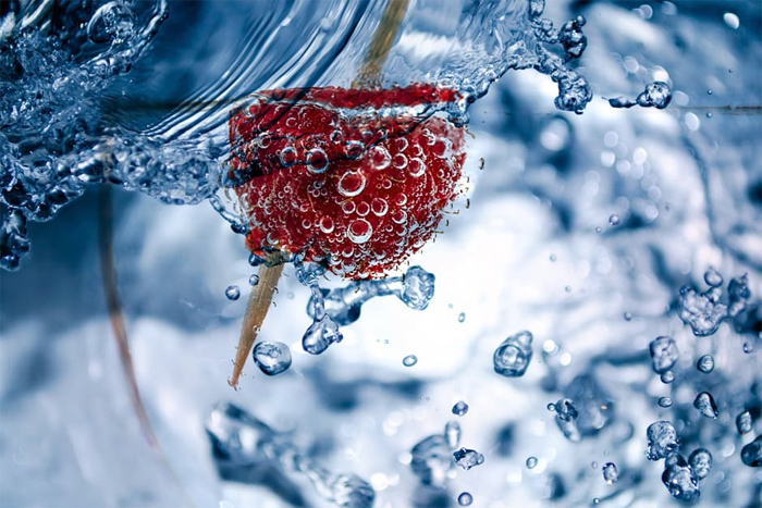 water-glass-liquid-raspberry